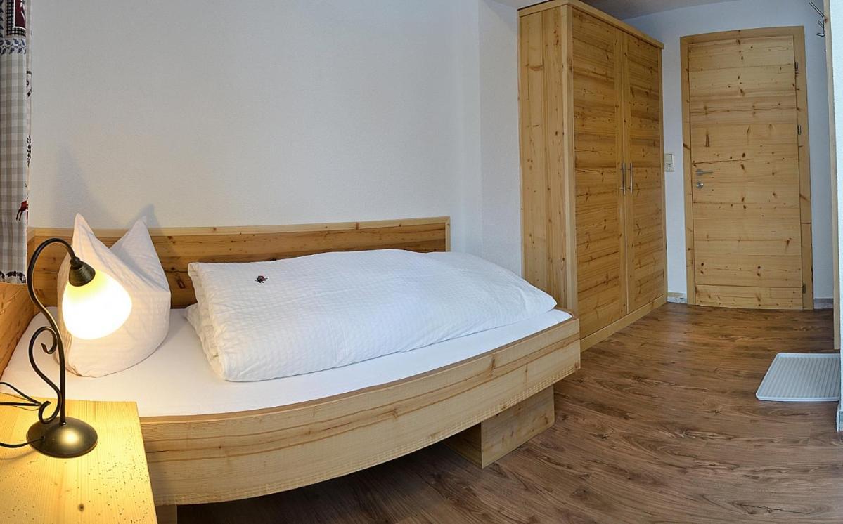 Mbz Birg 1414 Apartment Warth  Bagian luar foto