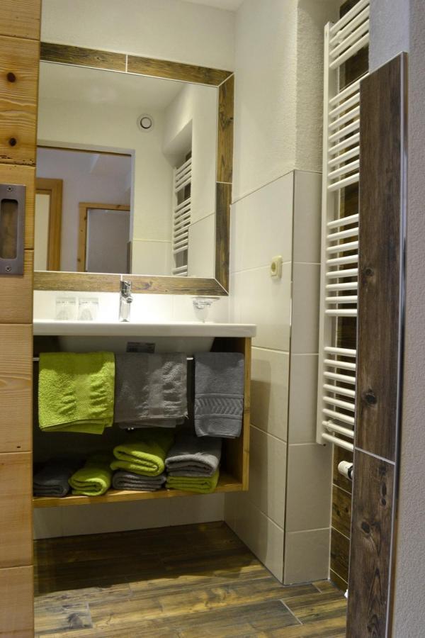 Mbz Birg 1414 Apartment Warth  Bagian luar foto